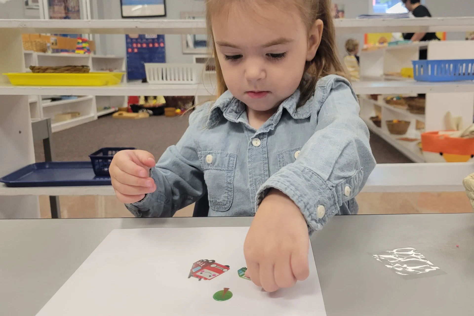 preschooler in class 